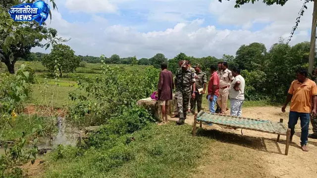 पश्चिम सिंहभूम में दंपती की धारदार हथियार से हत्या, जांच में जुटी पुलिस पश्चिम सिंहभूम में दंपती की धारदार हथियार से हत्या, जांच में जुटी पुलिस