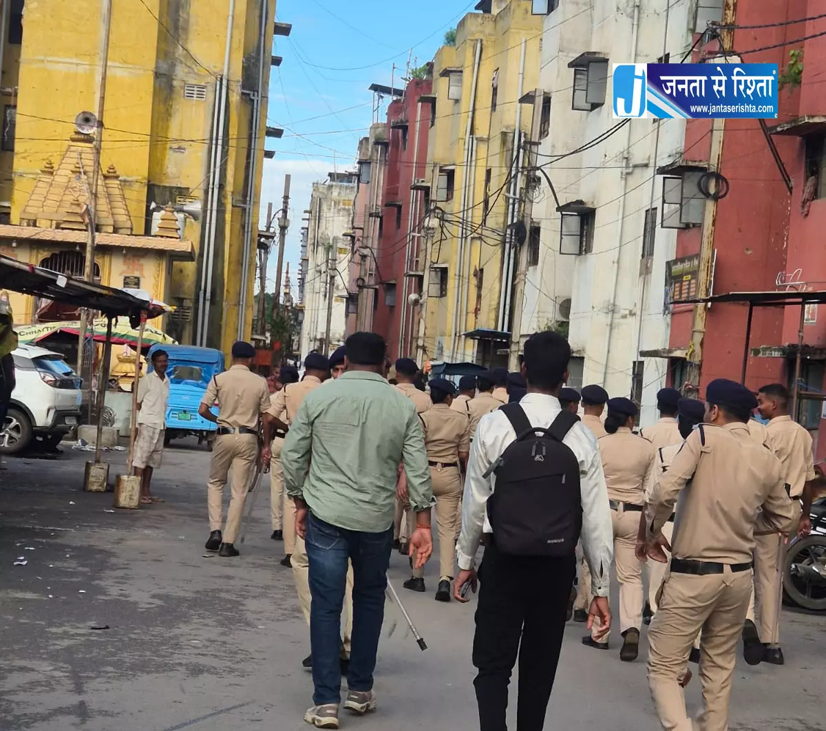 बीएसयूपी कॉलोनियों से 8 संदिग्ध गिरफ्तार, 350 मकानों की हुई जांच बीएसयूपी कॉलोनियों से 8 संदिग्ध गिरफ्तार, 350 मकानों की हुई जांच