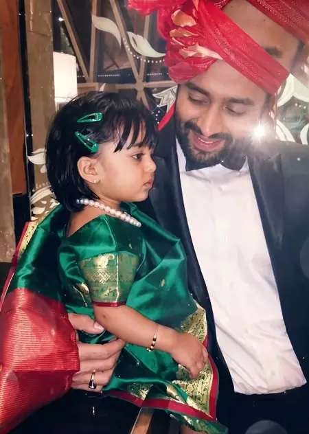 जैकी भगनानी ने भांजी दिवियाना के बर्थडे पर लिखा खास नोट, कहा- हर कदम पर साथ दूंगा जैकी भगनानी ने भांजी दिवियाना के बर्थडे पर लिखा खास नोट, कहा- हर कदम पर साथ दूंगा