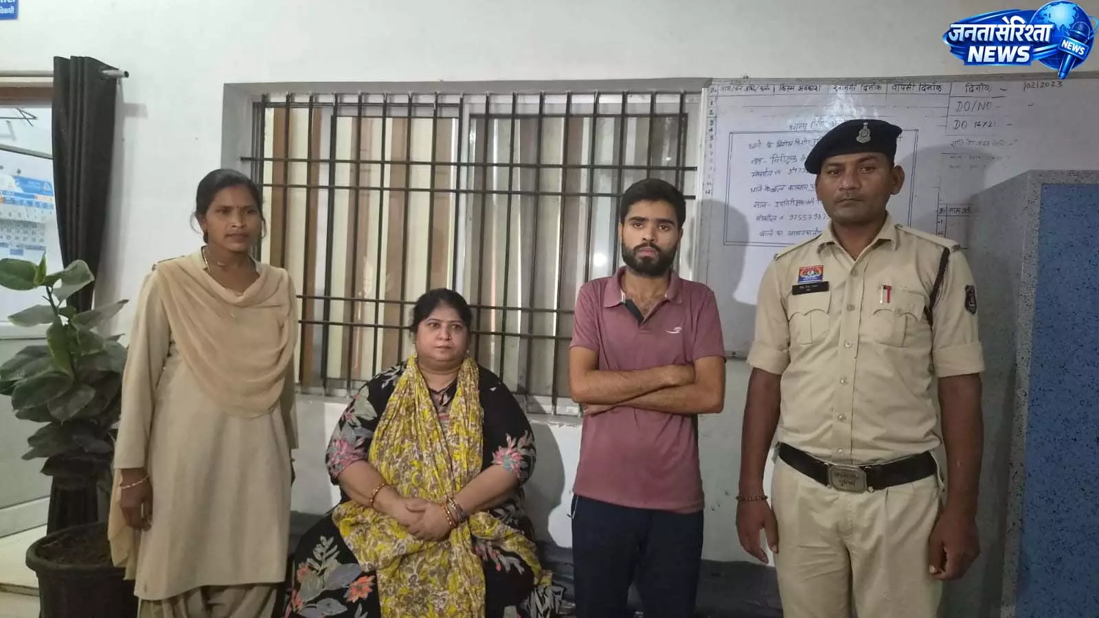 CG BREAKING: देह व्यापार के दो अड्डों पर पुलिस की छापेमारी, दो महिलाओं समेत चार गिरफ्तार CG BREAKING: देह व्यापार के दो अड्डों पर पुलिस की छापेमारी, दो महिलाओं समेत चार गिरफ्तार