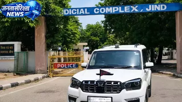 जींद कोर्ट परिसर खाली कराया गया, बम की धमकी से हड़कंप जींद कोर्ट परिसर खाली कराया गया, बम की धमकी से हड़कंप
