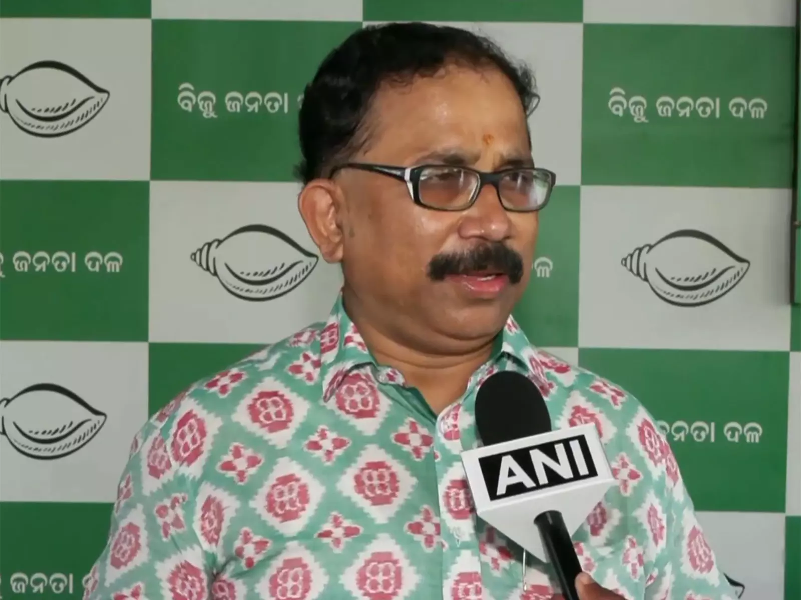 हॉकी जर्सी के रंग पर BJD का सरकार पर हमला हॉकी जर्सी के रंग पर BJD का सरकार पर हमला