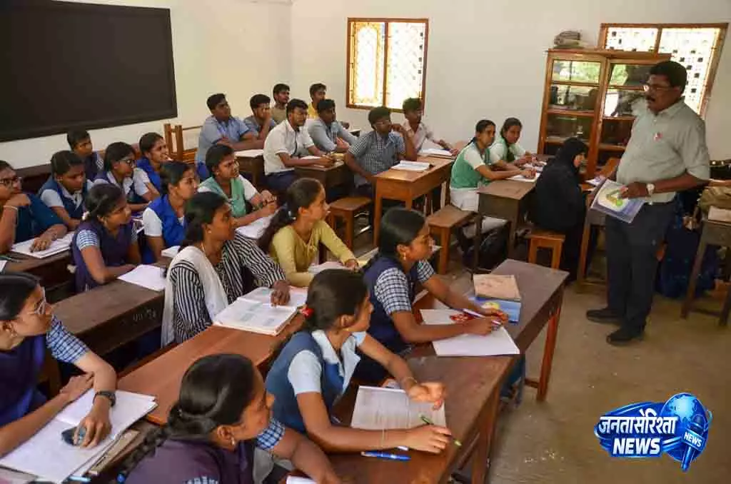 Chennai मुफ्त कोचिंग से 27 छात्रों ने NEET पास किया Chennai मुफ्त कोचिंग से 27 छात्रों ने NEET पास किया