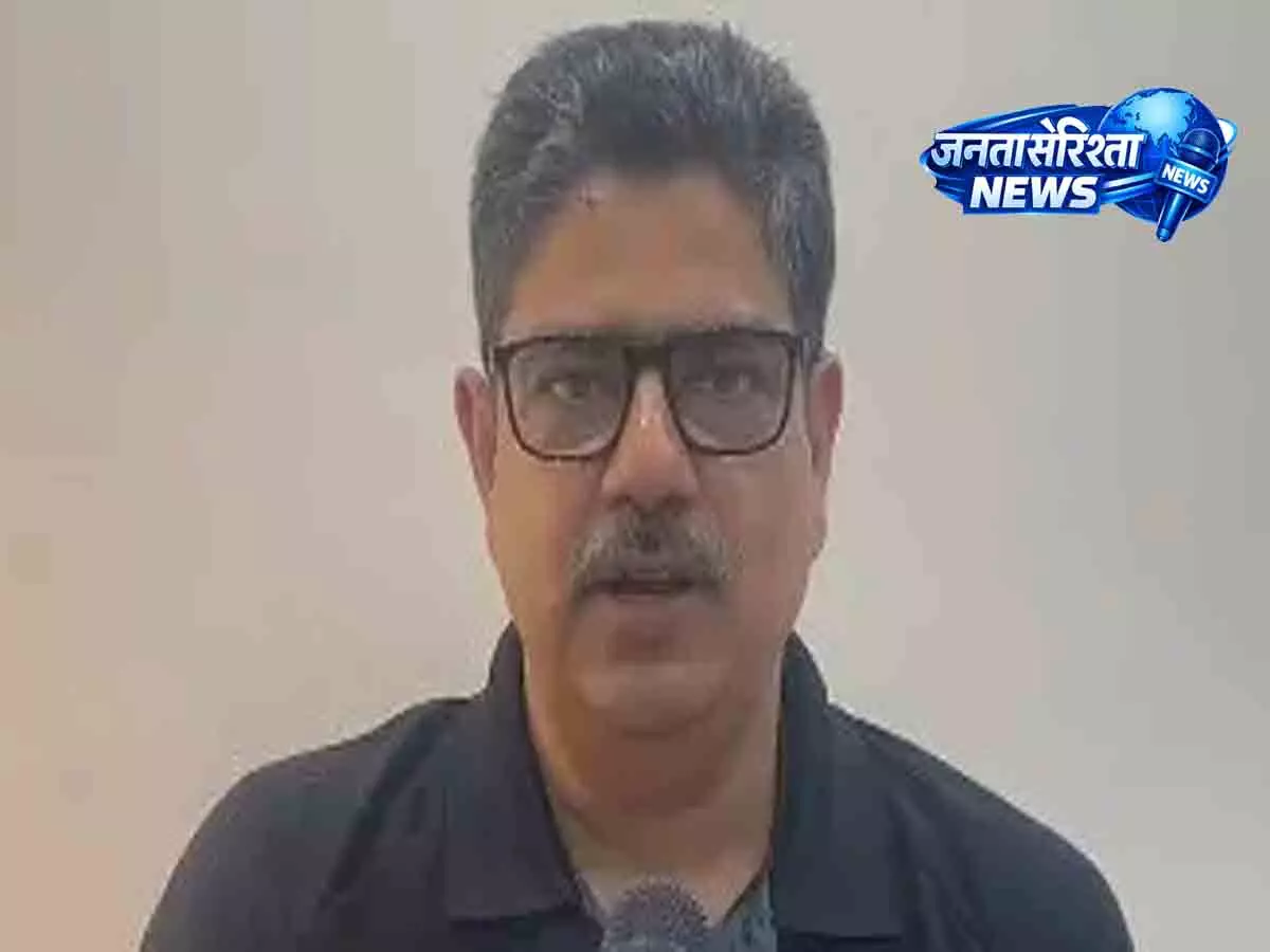 IIT निदेशक के खिलाफ टिप्पणी पर भड़के शिक्षाविदों ने की आलोचना IIT निदेशक के खिलाफ टिप्पणी पर भड़के शिक्षाविदों ने की आलोचना