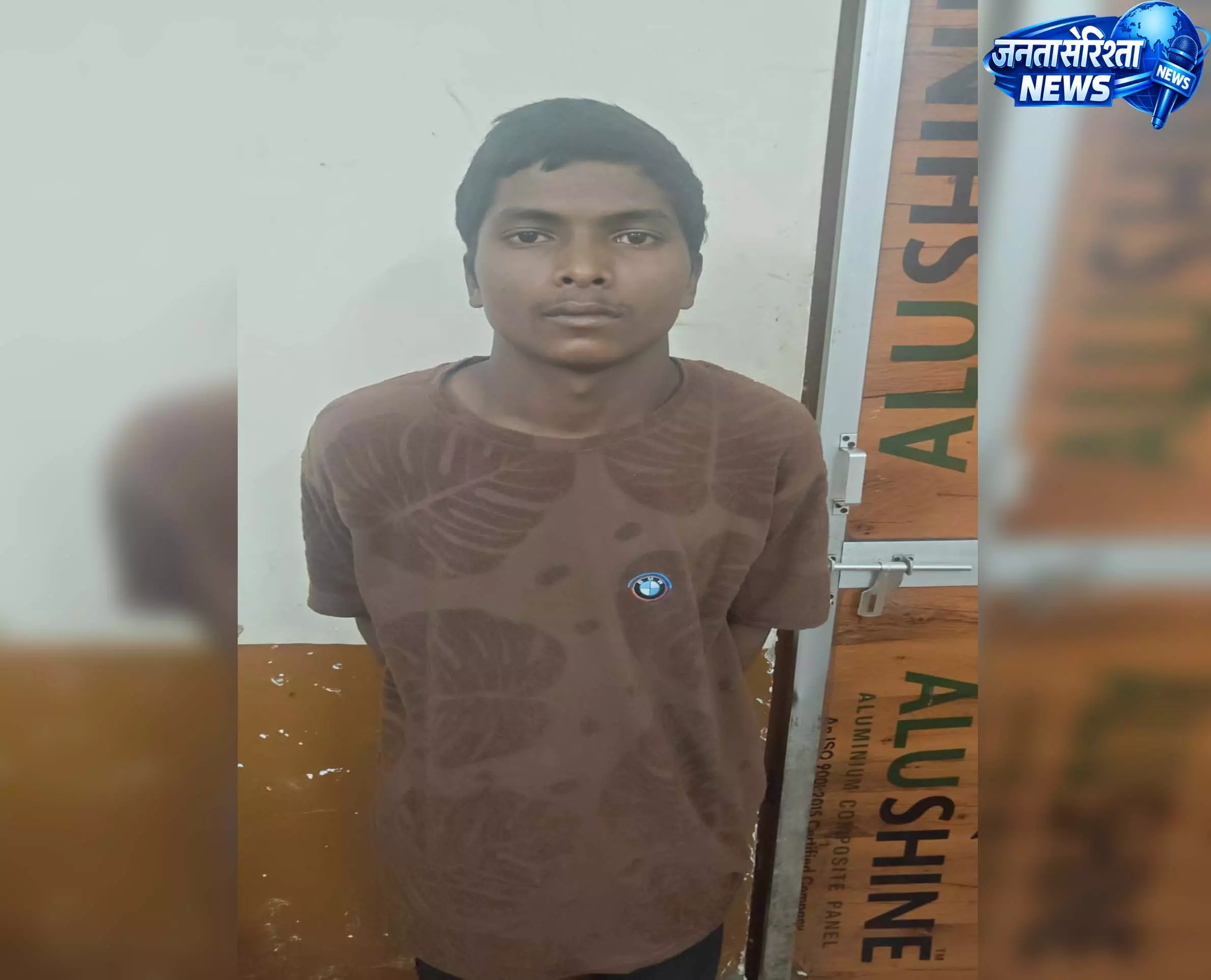 गोदाम में हुई चोरी का खुलासा, नाबालिग सहित शातिर चोर गिरफ्तार गोदाम में हुई चोरी का खुलासा, नाबालिग सहित शातिर चोर गिरफ्तार