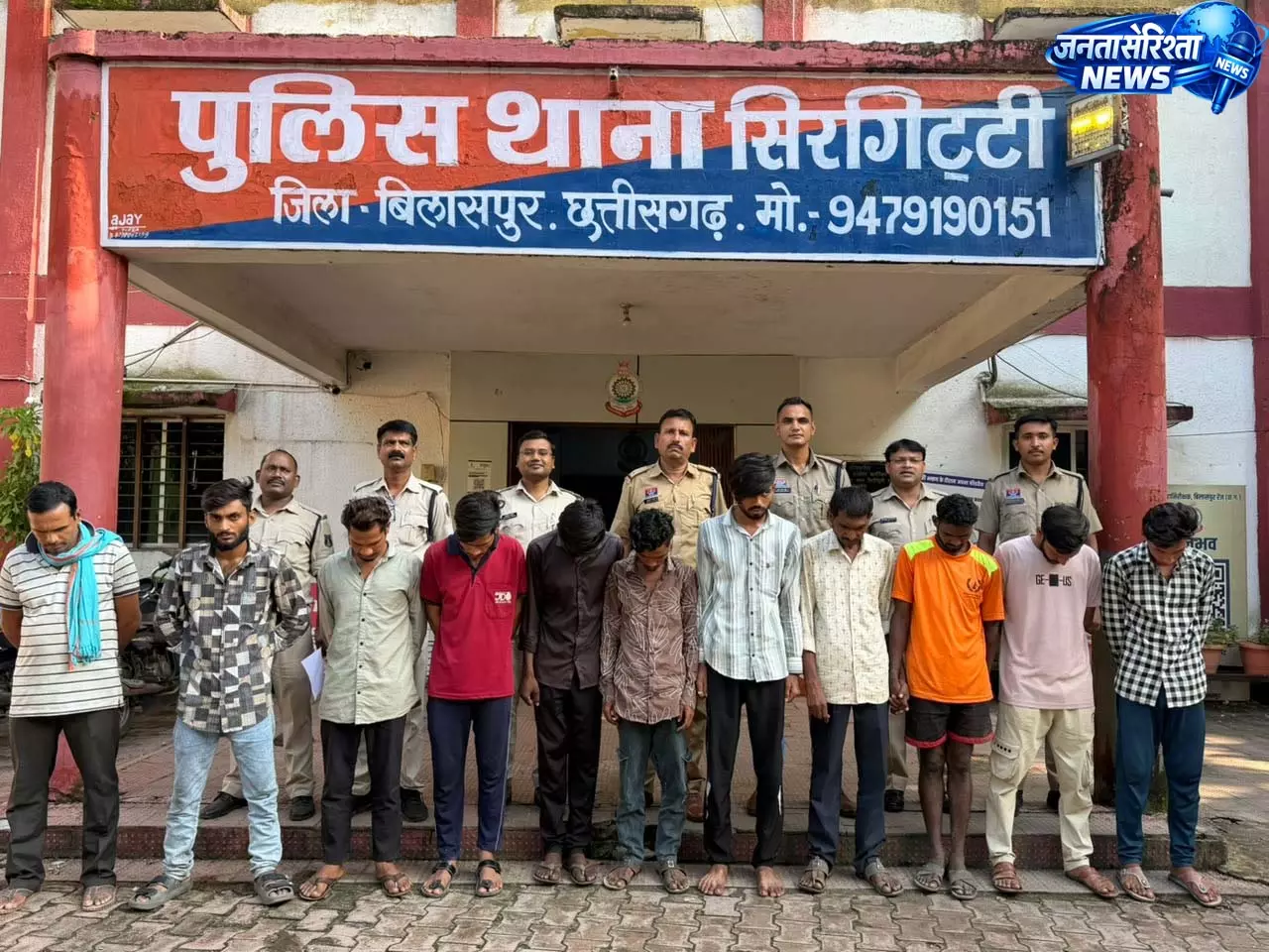अड्डेबाजी, नशाखोरी और वारंटियों पर पुलिस का प्रहार, 11 अड्डेबाज गिरफ्तार अड्डेबाजी, नशाखोरी और वारंटियों पर पुलिस का प्रहार, 11 अड्डेबाज गिरफ्तार