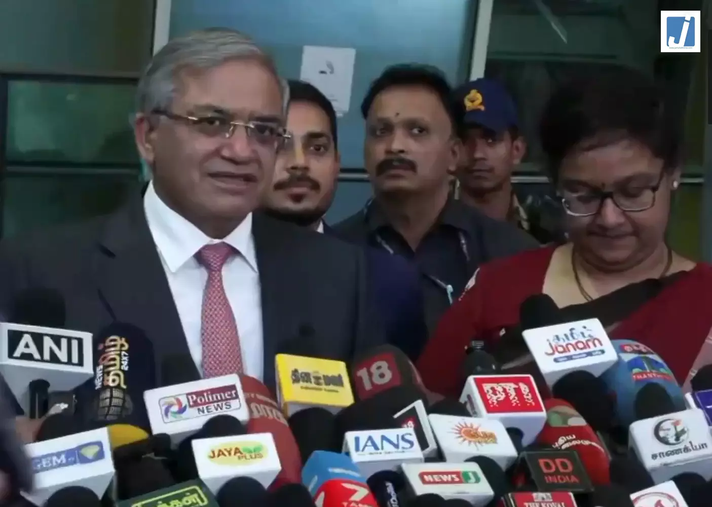 CEC ज्ञानेश कुमार ने तमिलनाडु के मतदाताओं को सराहा, बोले.... CEC ज्ञानेश कुमार ने तमिलनाडु के मतदाताओं को सराहा, बोले....