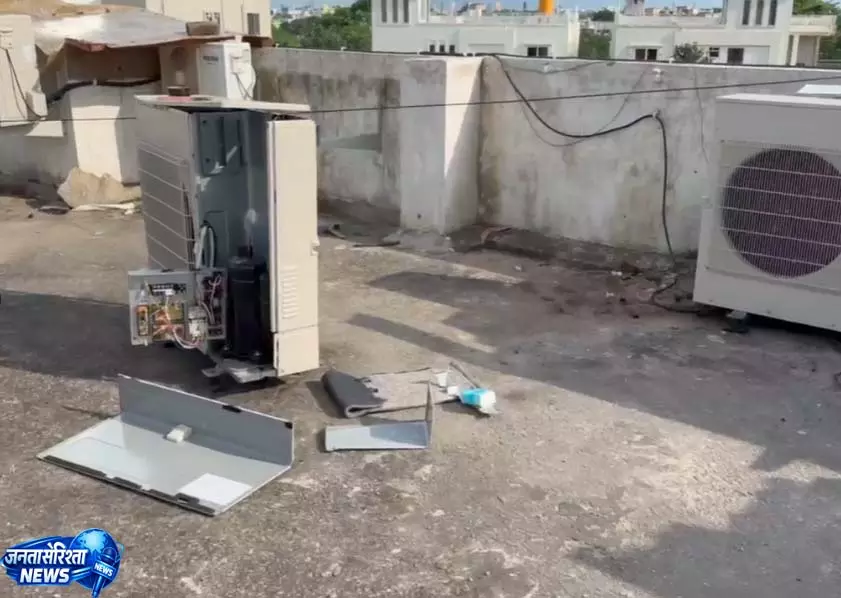 रायपुर में सक्रिय हुआ AC कॉपर पाइप चोर गिरोह, देखें VIDEO... रायपुर में सक्रिय हुआ AC कॉपर पाइप चोर गिरोह, देखें VIDEO...