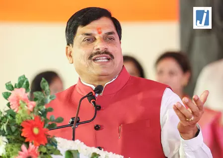 मध्य प्रदेश में बहनों को सशक्त बनाने का अभियान जारी : सीएम मोहन यादव मध्य प्रदेश में बहनों को सशक्त बनाने का अभियान जारी : सीएम मोहन यादव