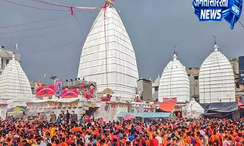 देवघर में पहले मां काली, फिर बाबा बैद्यनाथ! जानिए इस अनूठी धार्मिक परंपरा का रहस्य देवघर में पहले मां काली, फिर बाबा बैद्यनाथ! जानिए इस अनूठी धार्मिक परंपरा का रहस्य