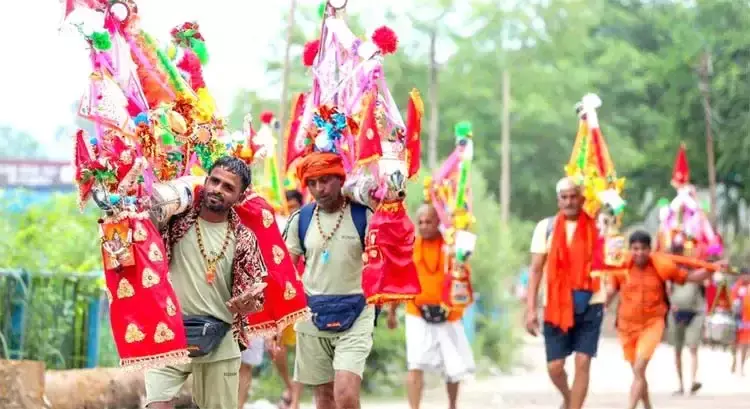 Haridwar: कांवड़ मेले में दूसरे दिन भी श्रद्धालुओं का सैलाब