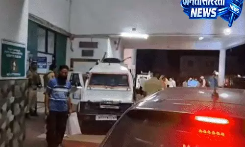 कुलगाम में टारगेट अटैक: नाम पूछकर मजदूरों को मारी गोली, 9 दिन में दूसरा आतंकी हमला कुलगाम में टारगेट अटैक: नाम पूछकर मजदूरों को मारी गोली, 9 दिन में दूसरा आतंकी हमला