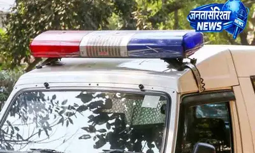Gurugram में फर्जी पुलिस बनकर ठगी, 4 आरोपी गिरफ्तार Gurugram में फर्जी पुलिस बनकर ठगी, 4 आरोपी गिरफ्तार