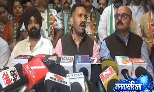 हिमाचल में कांग्रेस मजबूत करने की कवायद तेज, शिमला में 70 से अधिक लोगों की जॉइनिंग हिमाचल में कांग्रेस मजबूत करने की कवायद तेज, शिमला में 70 से अधिक लोगों की जॉइनिंग