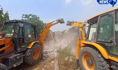करमटोली तालाब के पास 51 डिसमिल जमीन अतिक्रमण मुक्त करमटोली तालाब के पास 51 डिसमिल जमीन अतिक्रमण मुक्त