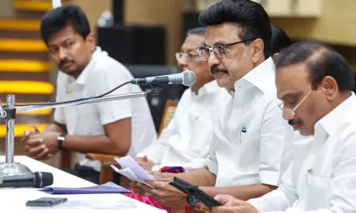 डीएमके में बड़ा संगठनात्मक बदलाव, 12 साल बाद बैलेट बॉक्स से होंगे आंतरिक चुनाव डीएमके में बड़ा संगठनात्मक बदलाव, 12 साल बाद बैलेट बॉक्स से होंगे आंतरिक चुनाव
