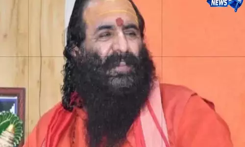 सांसद पप्पू यादव की साधु वेश वाली राजनीति पर विवाद, हरिद्वार में विरोध तेज सांसद पप्पू यादव की साधु वेश वाली राजनीति पर विवाद, हरिद्वार में विरोध तेज
