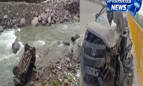 हिमाचल प्रदेश में दर्दनाक दुर्घटना, मनाली में कार हादसे में दो लोगों की मौत और तीन घायल हिमाचल प्रदेश में दर्दनाक दुर्घटना, मनाली में कार हादसे में दो लोगों की मौत और तीन घायल