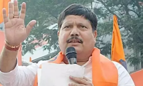 North 24 Parganas: फर्जी सिफारिशी पत्र मामले में पुलिस का एक्शन, दो पकड़े गए North 24 Parganas: फर्जी सिफारिशी पत्र मामले में पुलिस का एक्शन, दो पकड़े गए