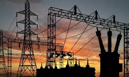 तेलंगाना 3,000-मेगावाट ग्रिड घाटे को कम करने के लिए दिन के समय कृषि बिजली को स्थानांतरित करने पर विचार कर रहा है तेलंगाना 3,000-मेगावाट ग्रिड घाटे को कम करने के लिए दिन के समय कृषि बिजली को स्थानांतरित करने पर विचार कर रहा है