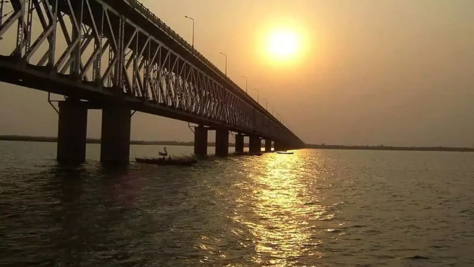 तेलंगाना में बाढ़ का खतरा बढ़ा, गोदावरी नदी के जलस्तर पर सरकार ने जारी किया अलर्ट तेलंगाना में बाढ़ का खतरा बढ़ा, गोदावरी नदी के जलस्तर पर सरकार ने जारी किया अलर्ट