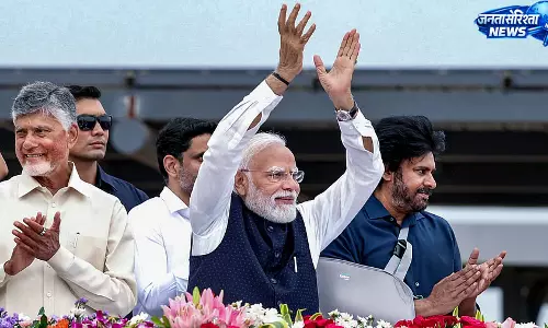 एविएशन सेक्टर में उड़ान, एयरपोर्ट दोगुने से ज्यादा बढ़े: Modi एविएशन सेक्टर में उड़ान, एयरपोर्ट दोगुने से ज्यादा बढ़े: Modi