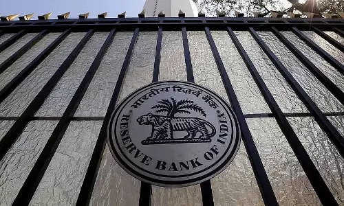 RBI के कदमों से 40.81 अरब डॉलर की आवक, रुपये को सहारा RBI के कदमों से 40.81 अरब डॉलर की आवक, रुपये को सहारा