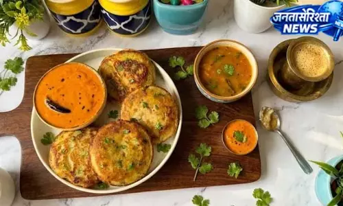 नाश्ते में बनाएं साउथ का फेमस बन डोसा