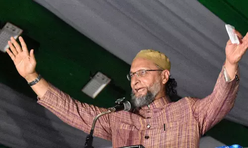 सपा के वोट बैंक पर ओवैसी की नजर, मुस्लिम बहुल सीटों पर बढ़ाई सक्रियता