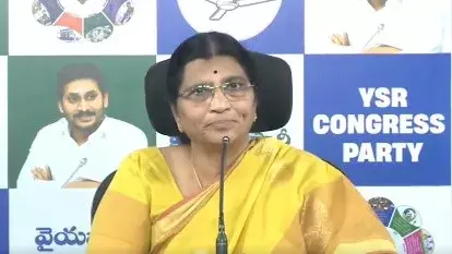 वाईएसआरसीपी नेता लक्ष्मी पार्वती की नाराबाबू की पत्नी को खुली चुनौती वाईएसआरसीपी नेता लक्ष्मी पार्वती की नाराबाबू की पत्नी को खुली चुनौती