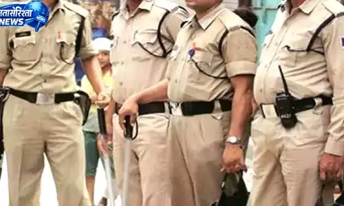 पुलिस अफसर पर सोशल मीडिया पर ज्योतिष वीडियो बनाने के आरोप