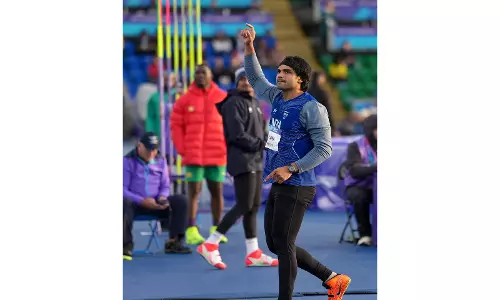 CWG 2026: नीरज चोपड़ा ने सिल्वर मेडल जीता, 10 भारतीय बॉक्सर गोल्ड मेडल के मुक़ाबले में पहुँचे CWG 2026: नीरज चोपड़ा ने सिल्वर मेडल जीता, 10 भारतीय बॉक्सर गोल्ड मेडल के मुक़ाबले में पहुँचे