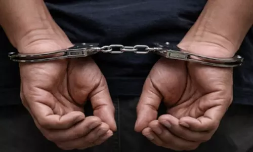 पुलिस चौकी पर हमले के चार आरोपी गिरफ्तार, आईएसआई हैंडलर के निर्देश पर फेंका था ज्वलनशील पदार्थ पुलिस चौकी पर हमले के चार आरोपी गिरफ्तार, आईएसआई हैंडलर के निर्देश पर फेंका था ज्वलनशील पदार्थ