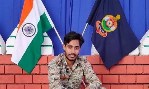 अमलीडीह पुलिस क्वॉर्टर में आरक्षक ने किया सुसाइड अमलीडीह पुलिस क्वॉर्टर में आरक्षक ने किया सुसाइड