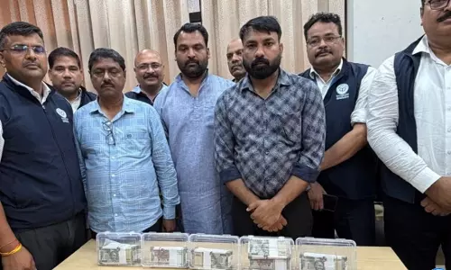 विजिलेंस का भ्रष्टाचार पर वार, LDA अधिकारी और दलाल रिश्वत लेते गिरफ्तार विजिलेंस का भ्रष्टाचार पर वार, LDA अधिकारी और दलाल रिश्वत लेते गिरफ्तार