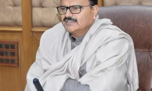 Jammu: महिला आत्महत्या केस में पति समेत तीन आरोपियों की गिरफ्तारी Jammu: महिला आत्महत्या केस में पति समेत तीन आरोपियों की गिरफ्तारी