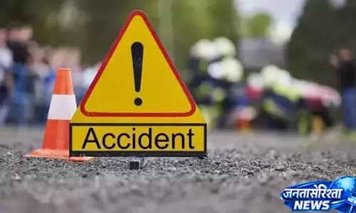 मथुरा में बड़ा हादसा, बस की टक्कर से मची चीख-पुकार मथुरा में बड़ा हादसा, बस की टक्कर से मची चीख-पुकार
