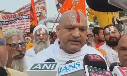 राम मंदिर दान चोरी मामले पर पप्पू यादव के प्रदर्शन को लेकर विवाद, संत राजकुमार दास ने FIR की मांग की राम मंदिर दान चोरी मामले पर पप्पू यादव के प्रदर्शन को लेकर विवाद, संत राजकुमार दास ने FIR की मांग की