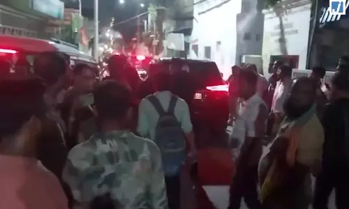 अभिषेक बनर्जी ने ममता बनर्जी से की मुलाकात, बंगाल की राजनीतिक स्थिति पर हुई चर्चा अभिषेक बनर्जी ने ममता बनर्जी से की मुलाकात, बंगाल की राजनीतिक स्थिति पर हुई चर्चा
