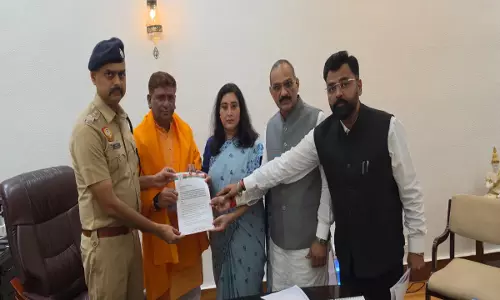 संसद परिसर के प्रदर्शन पर BJP सख्त, नेताओं के खिलाफ कार्रवाई की मांग संसद परिसर के प्रदर्शन पर BJP सख्त, नेताओं के खिलाफ कार्रवाई की मांग