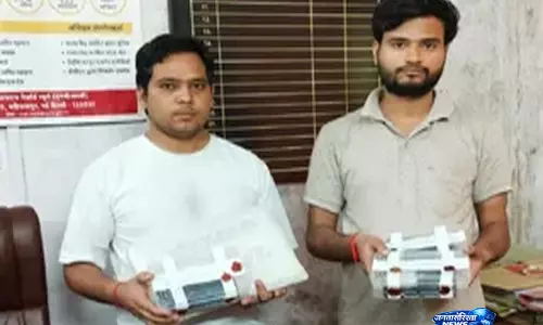 फर्जी आधार बनाने वाले गैंग पर साइबर पुलिस की कार्रवाई फर्जी आधार बनाने वाले गैंग पर साइबर पुलिस की कार्रवाई