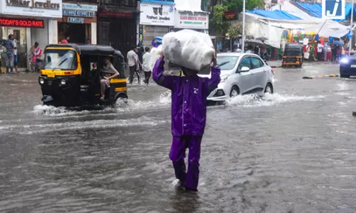 महाराष्ट्र के कई जिलों में अगले पांच दिन भारी बारिश और आंधी-तूफान का अलर्ट महाराष्ट्र के कई जिलों में अगले पांच दिन भारी बारिश और आंधी-तूफान का अलर्ट