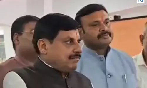 एक साल में मेट्रोपॉलिटन सिटी बनेगा जबलपुर, सीएम मोहन यादव ने फर्नीचर क्लस्टर का किया ऐलान एक साल में मेट्रोपॉलिटन सिटी बनेगा जबलपुर, सीएम मोहन यादव ने फर्नीचर क्लस्टर का किया ऐलान