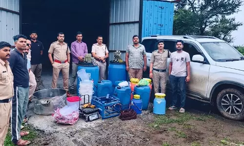 अवैध मेफेड्रोन ड्रग फैक्ट्री का भंडाफोड़, 25 लाख रुपए से अधिक का सामान जब्त अवैध मेफेड्रोन ड्रग फैक्ट्री का भंडाफोड़, 25 लाख रुपए से अधिक का सामान जब्त