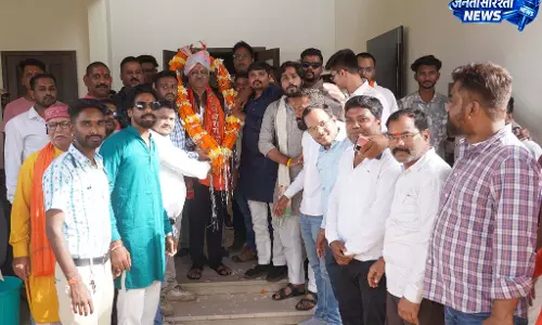 बृजमोहन अग्रवाल से मिले भाजयुमो भाठागांव मंडल के नवनियुक्त पदाधिकारी