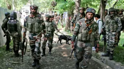 नागा क्षेत्रों में सुरक्षा अभियान को लेकर UNC नाराज, मणिपुर में बढ़ा विवाद नागा क्षेत्रों में सुरक्षा अभियान को लेकर UNC नाराज, मणिपुर में बढ़ा विवाद