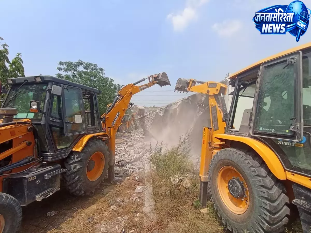 करमटोली तालाब के पास 51 डिसमिल जमीन अतिक्रमण मुक्त करमटोली तालाब के पास 51 डिसमिल जमीन अतिक्रमण मुक्त