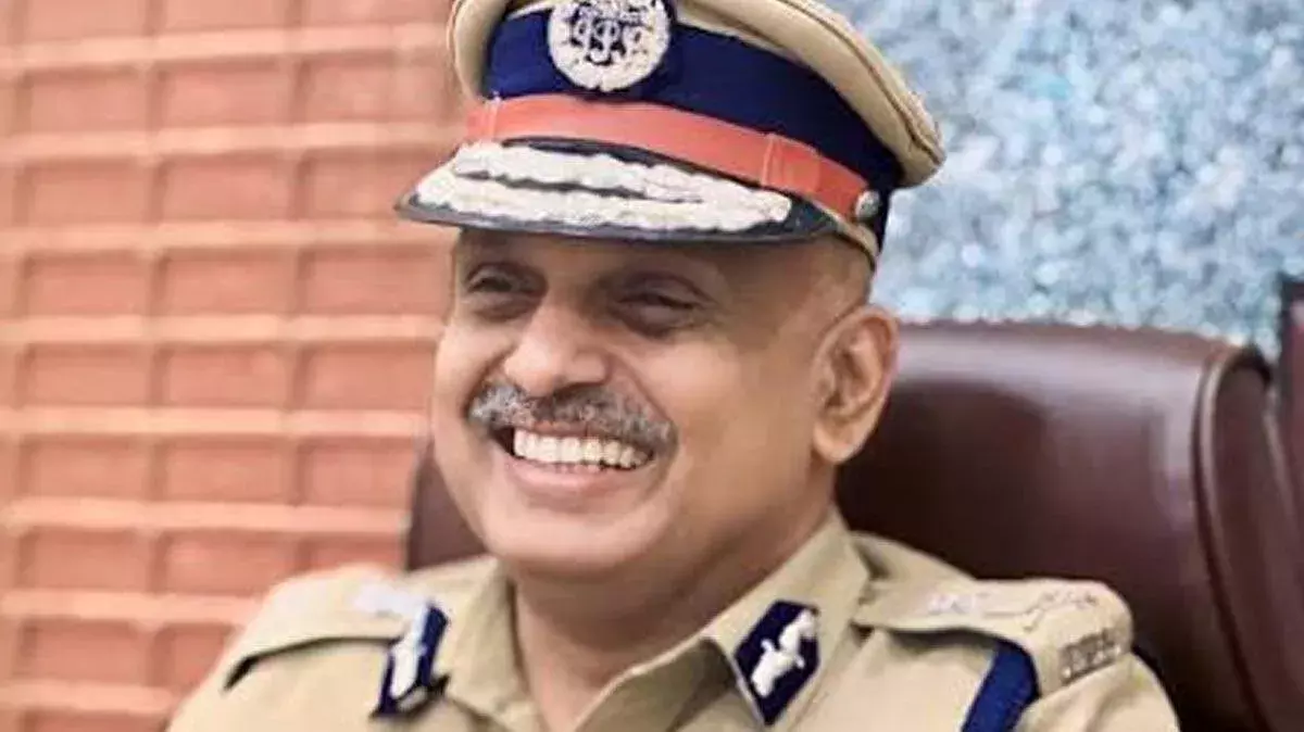 Kerala: एस. श्रीजीत DGP के पद पर प्रमोट हुए; योगेश गुप्ता Bevco के CMD नियुक्त किए Kerala: एस. श्रीजीत DGP के पद पर प्रमोट हुए; योगेश गुप्ता Bevco के CMD नियुक्त किए