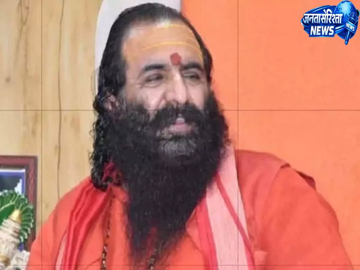 सांसद पप्पू यादव की साधु वेश वाली राजनीति पर विवाद, हरिद्वार में विरोध तेज सांसद पप्पू यादव की साधु वेश वाली राजनीति पर विवाद, हरिद्वार में विरोध तेज