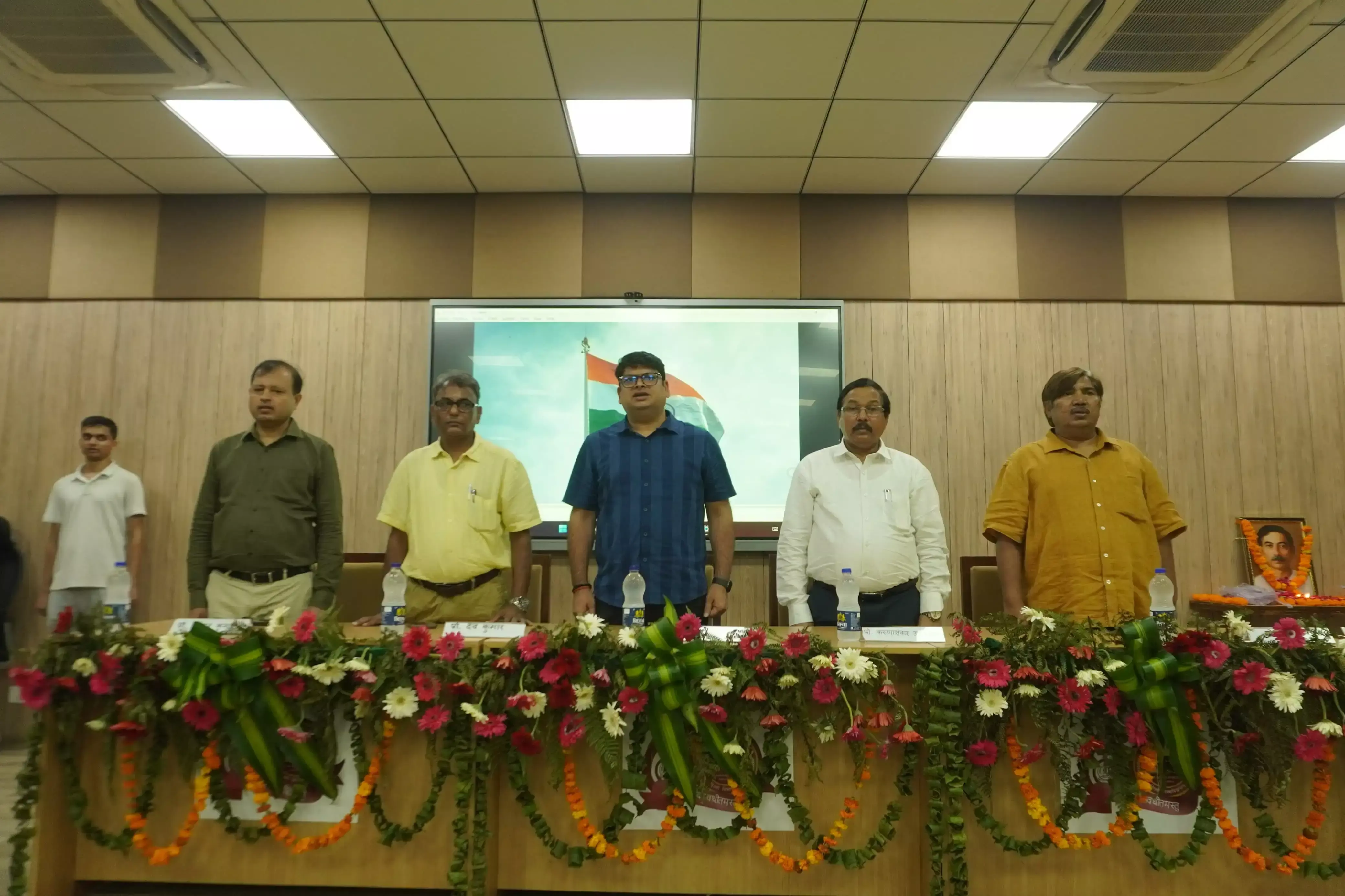 New Delhi: करुणाशंकर उपाध्याय ने प्रेमचंद के साहित्य को बताया अमूल्य धरोहर New Delhi: करुणाशंकर उपाध्याय ने प्रेमचंद के साहित्य को बताया अमूल्य धरोहर